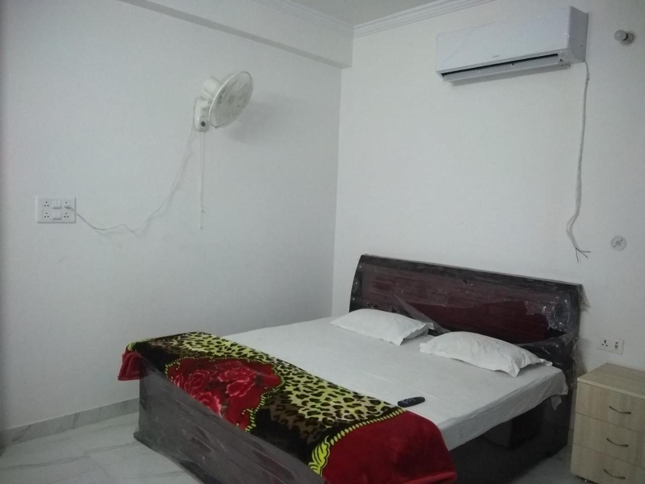Pardhan Guest House Bāra Banki 外观 照片